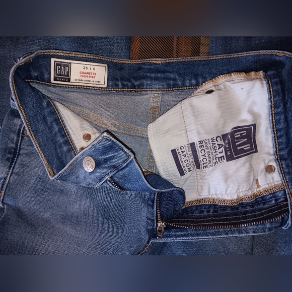 GAP Hi Rise jeans - Picture 4 of 4